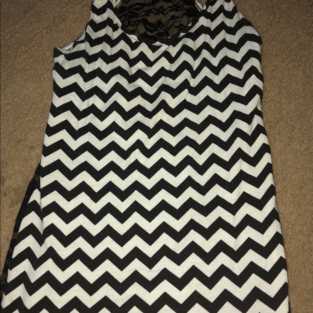 🌞Tank top bundle🌞 - Picture 5 of 8